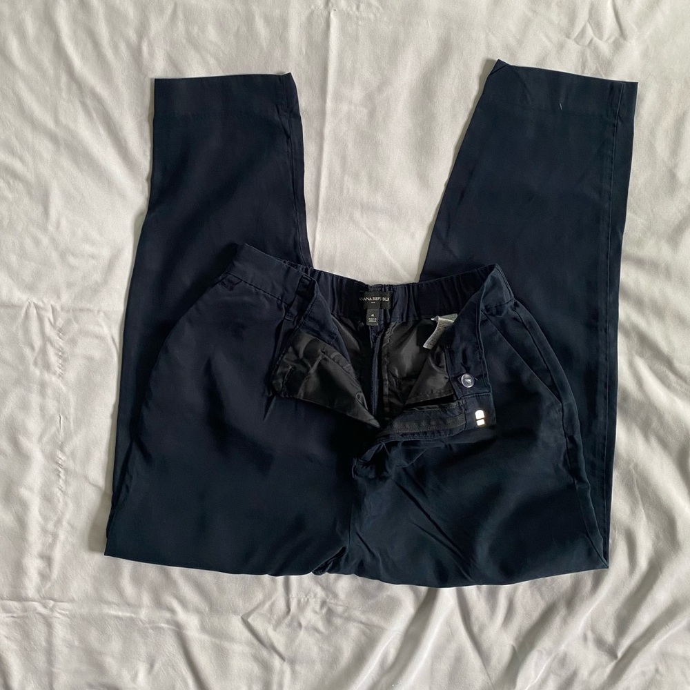🌹 3 for $25 Banana Republic Navy Blue Pants Size 4